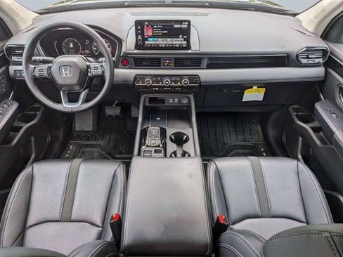 Used 2025 Honda Pilot EX-L image 15