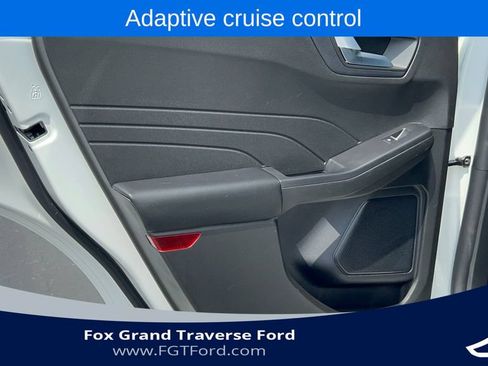 Certified 2024 Ford Escape ST-Line w/ Tech Pack #1 AWD/4WD image 30