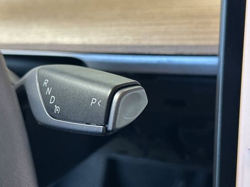 Used 2023 Tesla Model Y Long Range AWD/4WD image 26