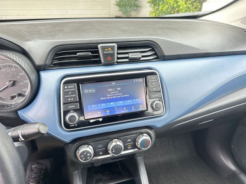 Used 2025 Nissan Versa SV image 21