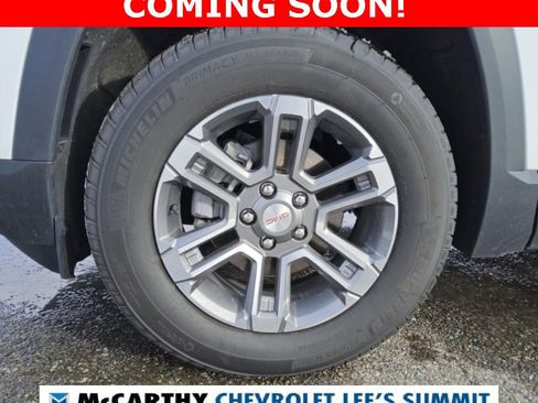 Used 2025 GMC Terrain Elevation image 5