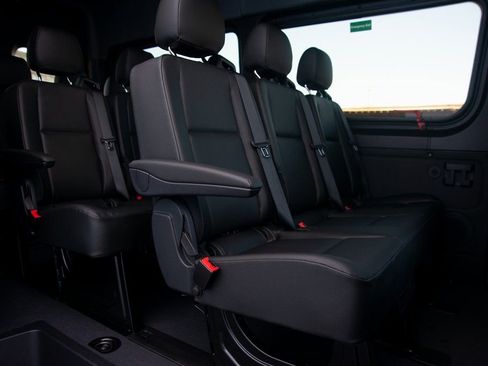 New 2025 Mercedes-Benz Sprinter 2500 image 33