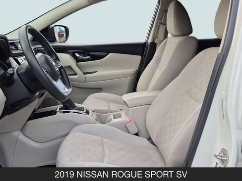 Certified 2019 Nissan Rogue Sport SV FWD image 14