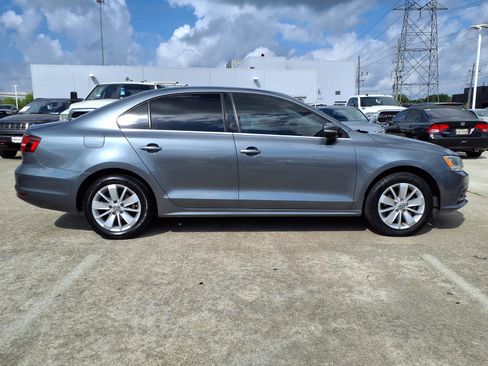 Used 2016 Volkswagen Jetta SE image 25