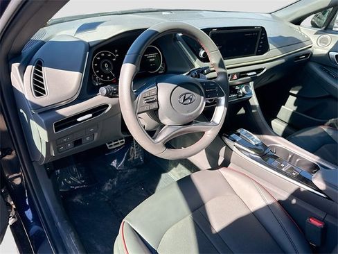 Used 2023 Hyundai Sonata SEL Plus image 9