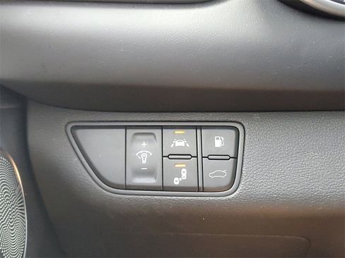 Used 2019 Genesis G70 3.3T Advanced w/ Sport Package image 30