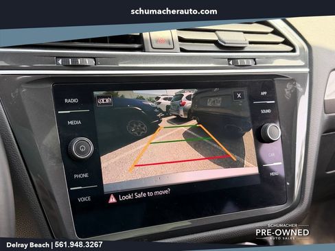 Used 2024 Volkswagen Tiguan SE FWD image 21
