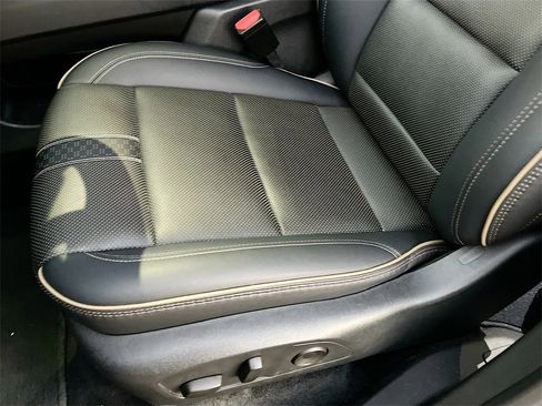 Used 2025 Chevrolet Traverse High Country image 20