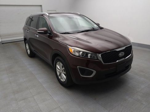Used 2018 Kia Sorento LX image 13