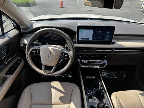Certified 2024 Lincoln Corsair AWD w/ Equipment Group 101A image 13
