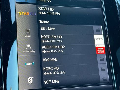 Used 2022 Volvo XC90 T8 R-Design image 21