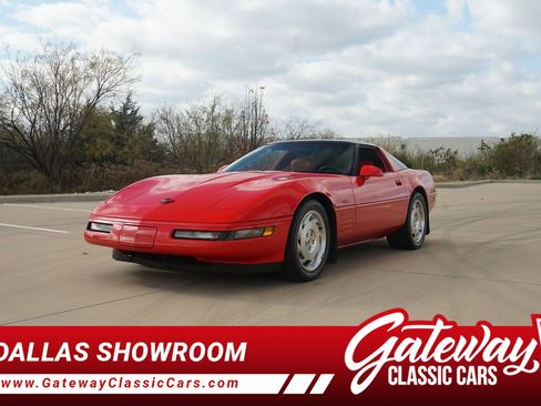 Used 1993 Chevrolet Corvette Coupe RWD image 1