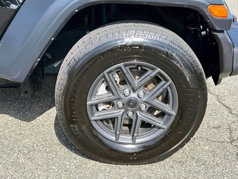 Certified 2024 Jeep Wrangler Unlimited Sport AWD/4WD image 12