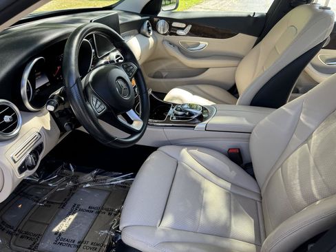 Used 2015 Mercedes-Benz C 300 4MATIC Sedan image 25