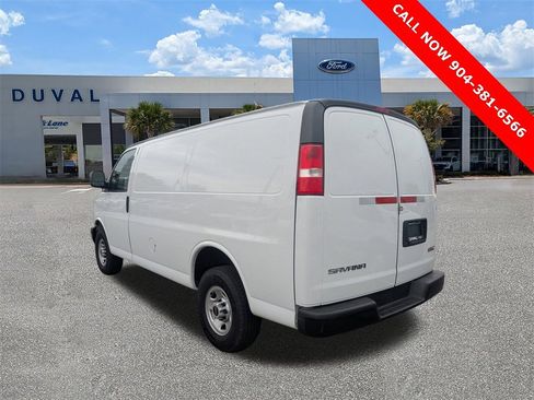 Used 2023 GMC Savana 2500 w/ Driver Convenience Package image 6