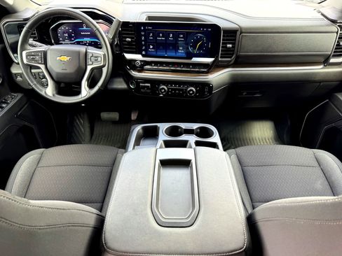 Used 2024 Chevrolet Silverado 2500 LT image 21