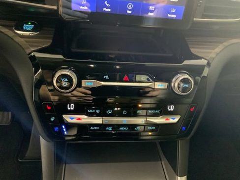Used 2021 Ford Explorer Limited w/ Hybrid Equipment Group 310A RWD image 20