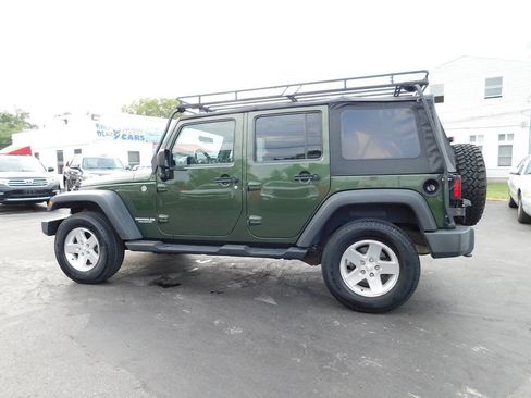 Used 2009 Jeep Wrangler Unlimited Rubicon w/ Trailer Tow Group AWD/4WD image 9