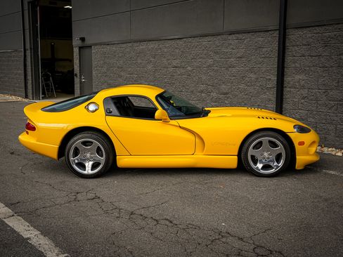 Used 2001 Dodge Viper GTS image 5
