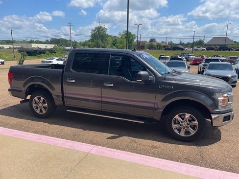 Used 2020 Ford F150 XLT w/ Equipment Group 302A Luxury image 12