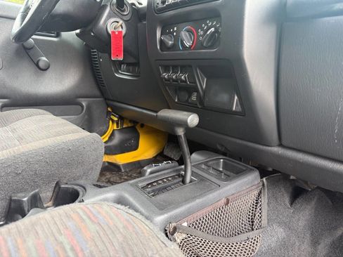 Used 2004 Jeep Wrangler 4WD image 88