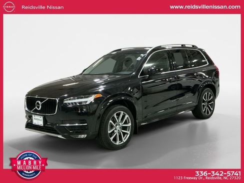 Used 2019 Volvo XC90 T5 Momentum w/ Multimedia Package image 1