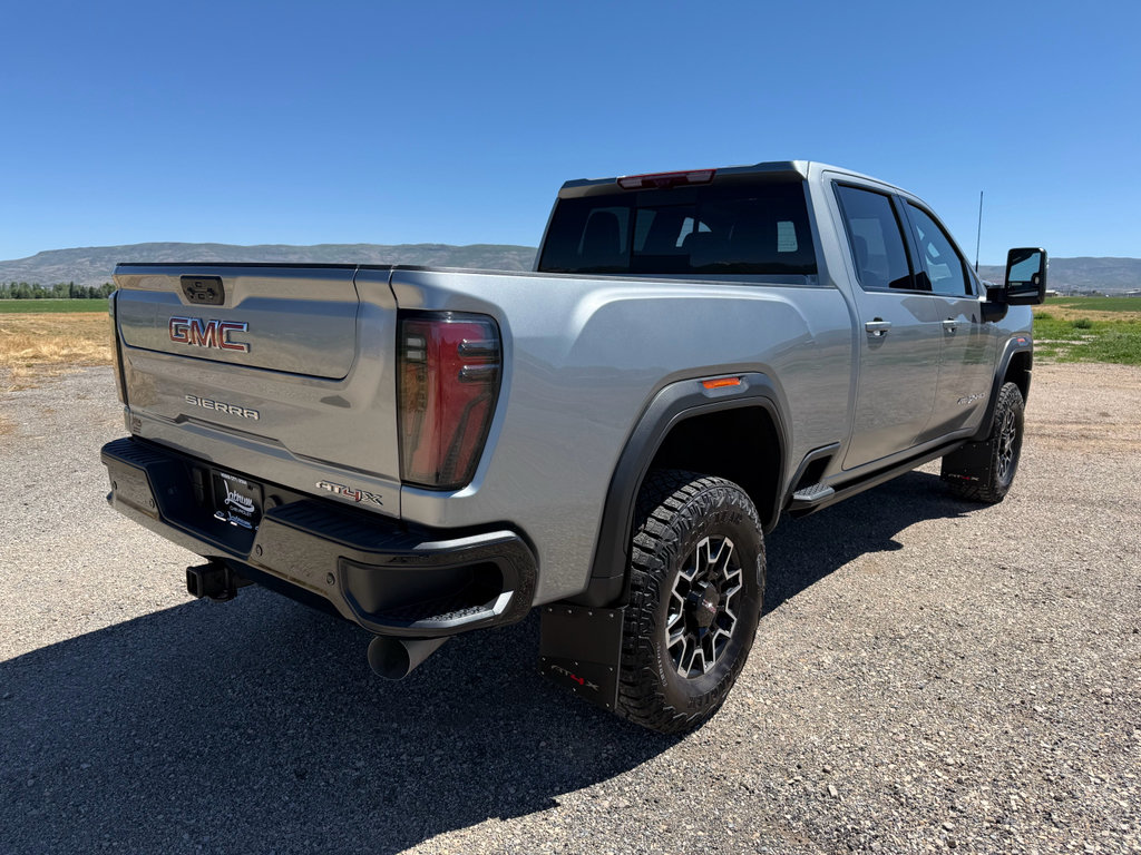 Used 2025 GMC Sierra 2500 AT4X AWD/4WD image 7
