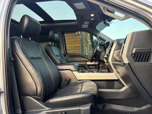 Used 2020 Ford F350 Lariat AWD/4WD image 23