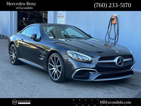 Used 2020 Mercedes-Benz SL 550 image 1