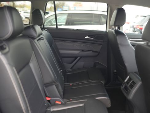 Certified 2022 Volkswagen Atlas SE image 22