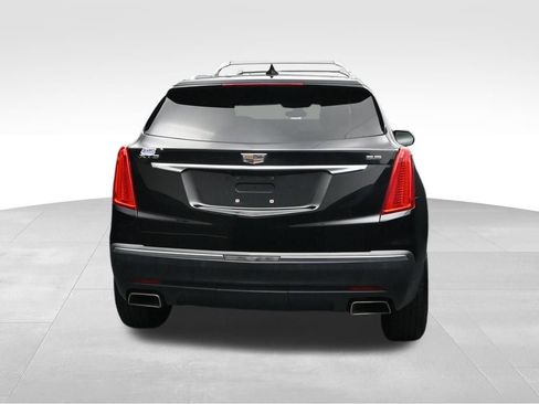 Used 2017 Cadillac XT5 Luxury w/ Driver Awareness Package FWD image 4