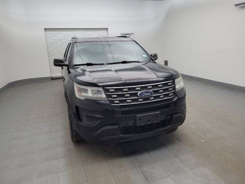 Used 2017 Ford Explorer image 14