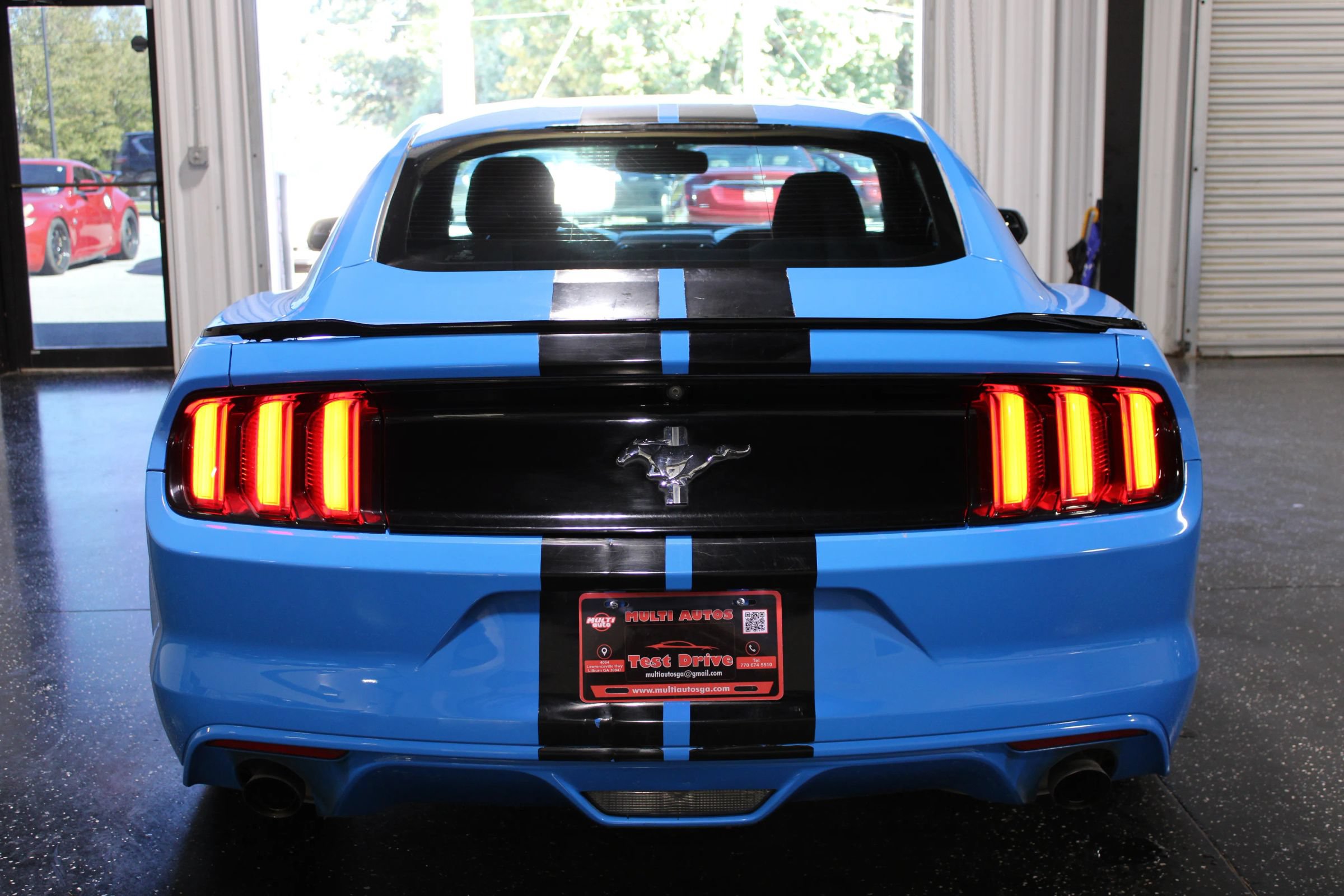 Used 2017 Ford Mustang Coupe RWD image 4