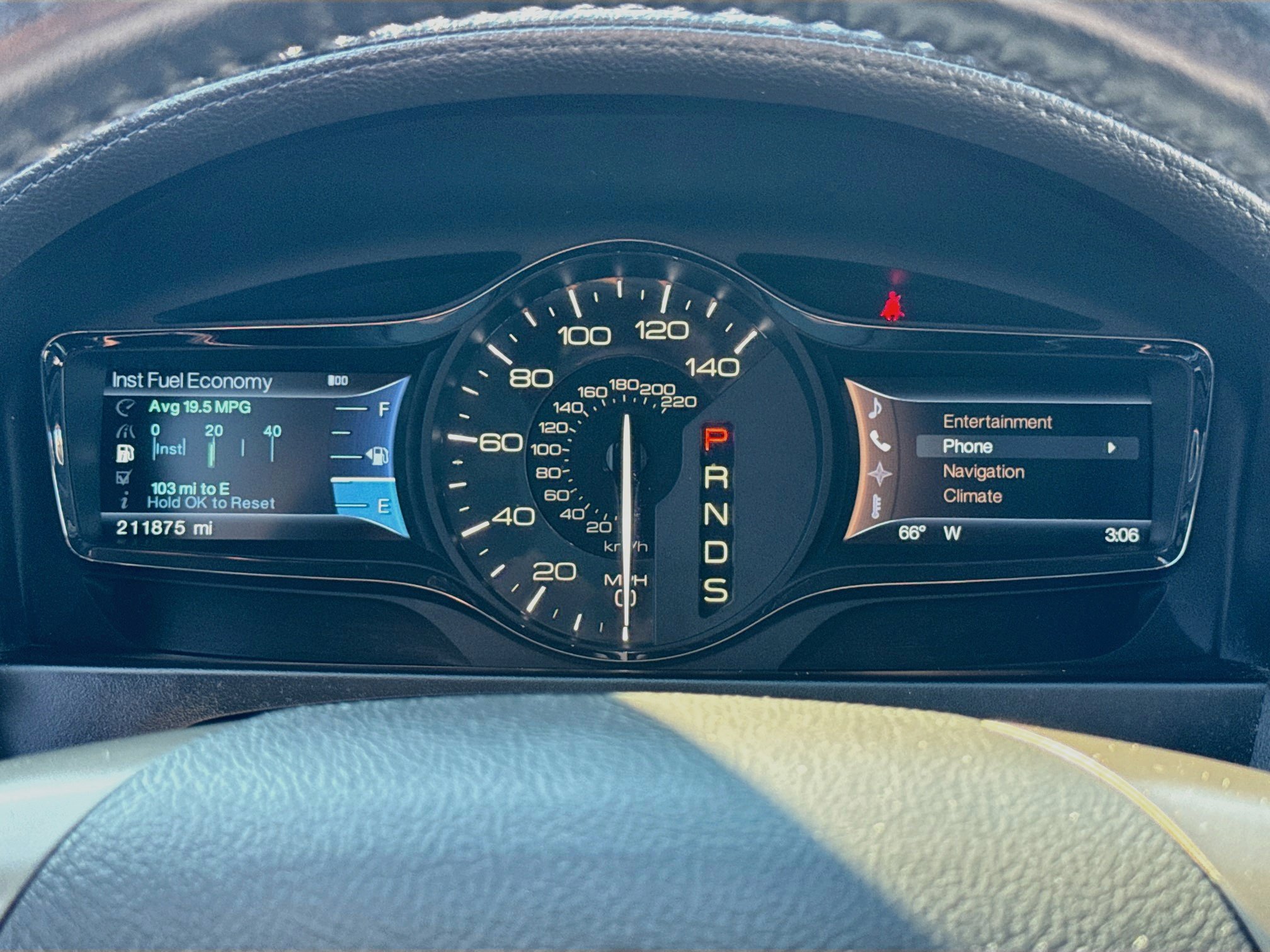 Used 2013 Lincoln MKX AWD image 13