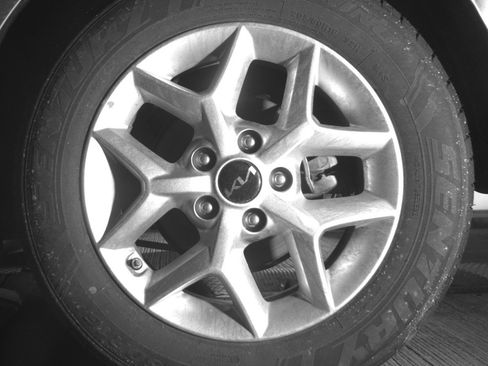 Used 2025 Kia Soul LX w/ LX Technology Package FWD image 14