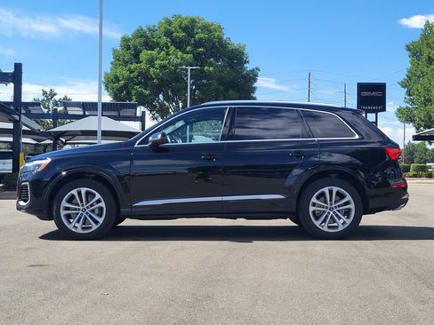 Used 2025 Audi Q7 3.0T Premium Plus w/ Premium Plus Package AWD/4WD image 4