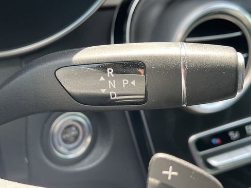 Used 2020 Mercedes-Benz GLC 300 4MATIC image 26