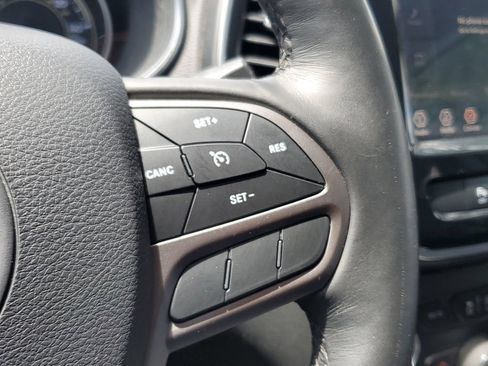 Used 2019 Jeep Cherokee Limited AWD/4WD image 25
