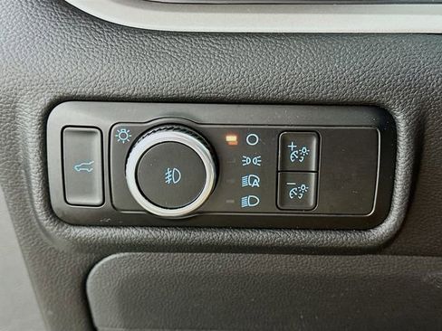 Used 2024 Ford Explorer XLT w/ Equipment Group 202A image 22