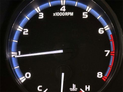 Used 2018 Toyota RAV4 XLE image 29