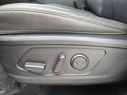 Certified 2024 Kia Sorento SX image 16