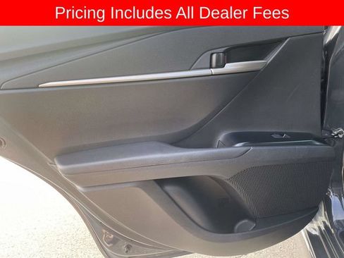 Used 2025 Toyota Camry SE FWD image 15