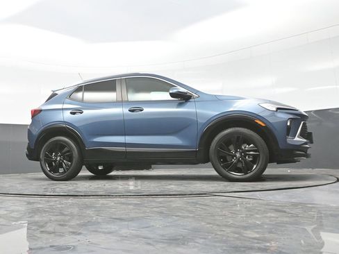 Used 2024 Buick Encore GX Sport Touring image 24