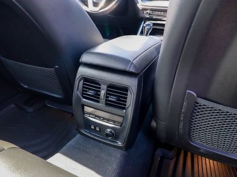 Used 2020 BMW 330i xDrive Sedan w/ Premium Package AWD/4WD image 51