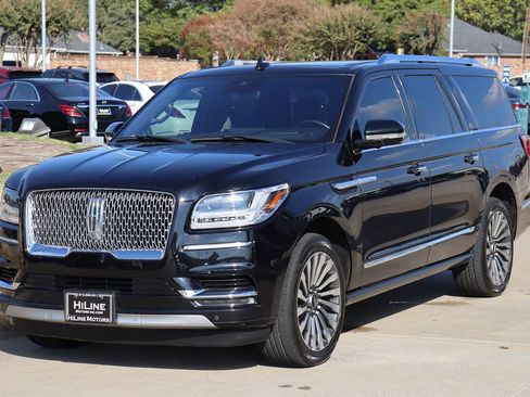 Used 2019 Lincoln Navigator L Reserve image 4