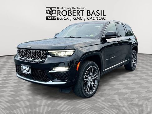 Used 2022 Jeep Grand Cherokee Summit w/ Luxury Tech Group V AWD/4WD image 1