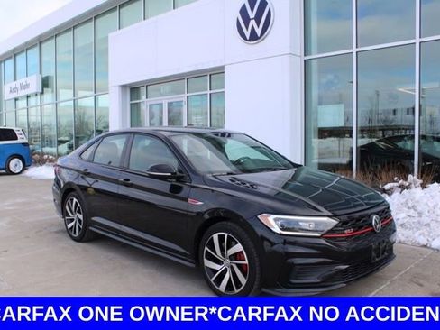 Used 2019 Volkswagen Jetta GLI image 1