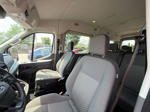 Used 2025 Ford Transit 350 XLT RWD image 21