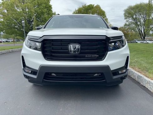 Used 2024 Honda Passport Black Edition image 2