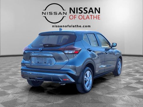 Certified 2025 Nissan Kicks Play S image 26